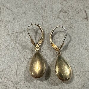 14k Gold Teardrop Earrings
